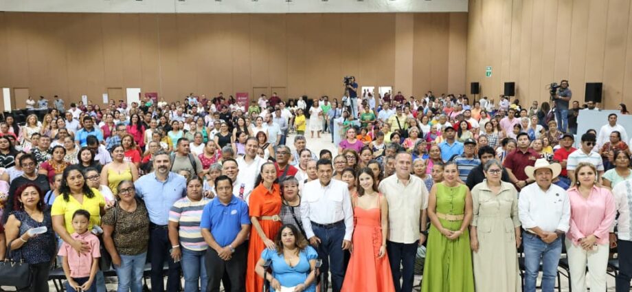 Más de 2 mil tabasqueños con discapacidad reciben apoyos que transforman su calidad de vida…