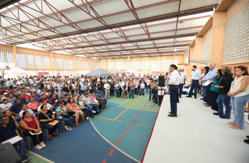 Habitantes de Jalpa de Méndez destacan cercanía del Gobierno del Pueblo durante jornada de atención ciudadana