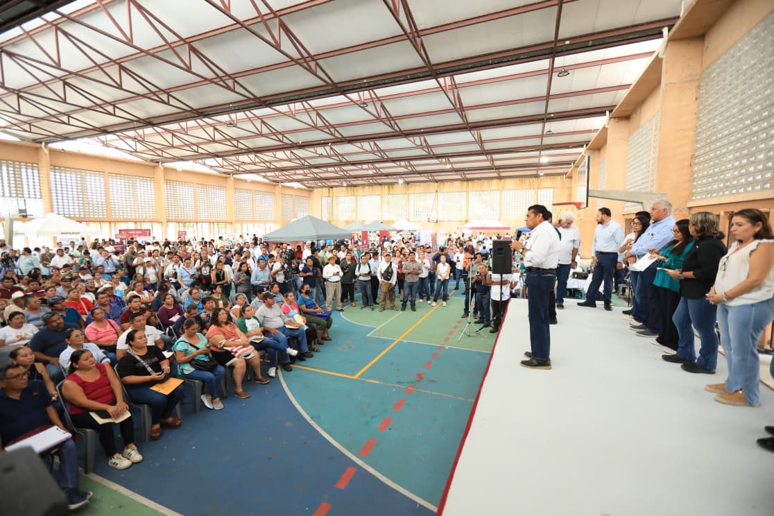 Habitantes de Jalpa de Méndez destacan cercanía del Gobierno del Pueblo durante jornada de atención ciudadana