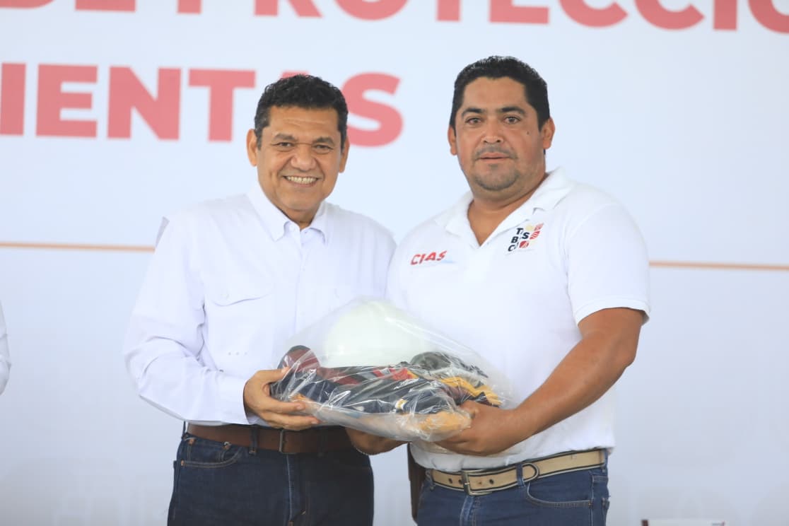 Gobierno de Tabasco invierte más de 3.1 millones de pesos en equipo para trabajadores de&hellip;