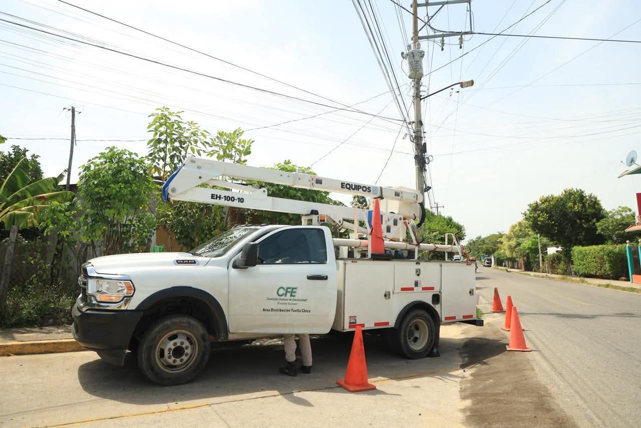 Registra CFE avance del 93% en programa de mantenimiento de la red eléctrica en Tabasco