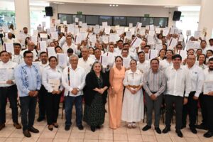Reconoce Gobierno de Tabasco a 169 docentes de educación superior tecnológica por fortalecer el nuevo modelo educativo