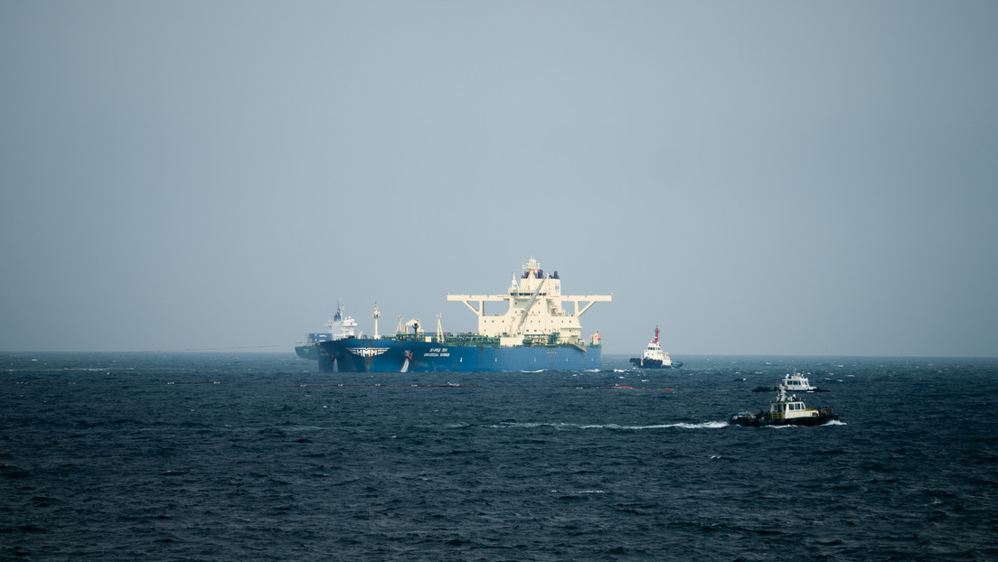 Persisten dudas en el sector naviero pese a acuerdo temporal para reabrir el estrecho de Ormuz