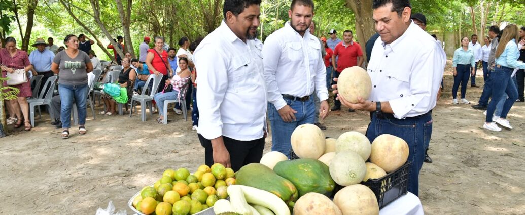 Sembrando Vida-Tabasco fortalece economía y tejido social de 20 mil familias; “el presupuesto alcanza porque ya nadie se roba el dinero: Javier May