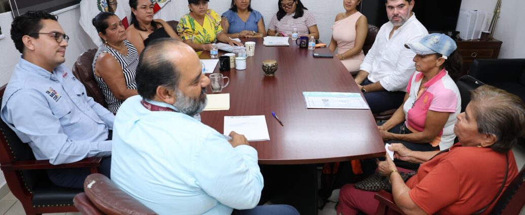 Gobierno de Tabasco entrega escrituras gratuitas a mujeres y fortalece la certeza jurídica de familias