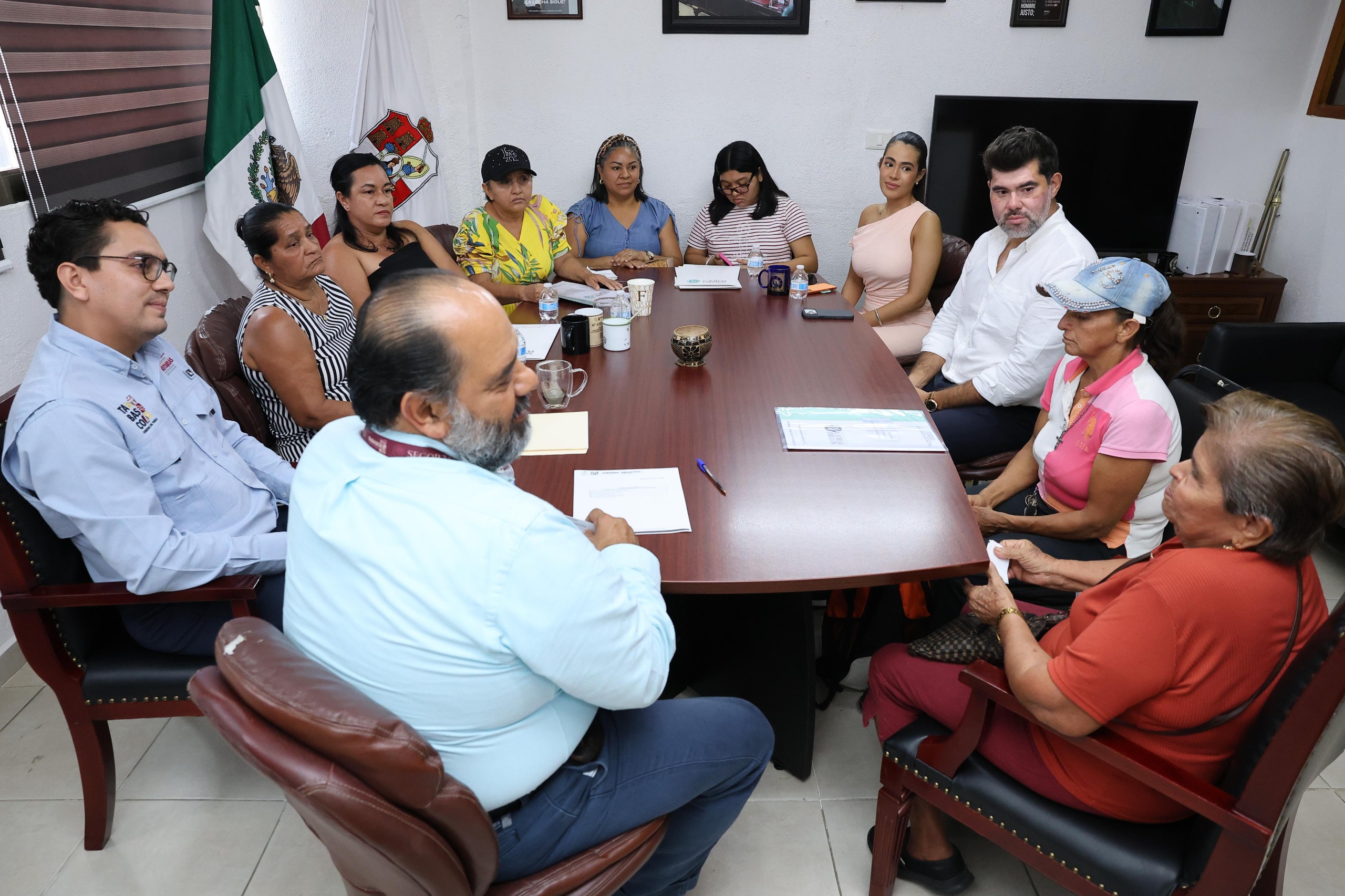 Gobierno de Tabasco entrega escrituras gratuitas a mujeres y fortalece la certeza jurídica de familias