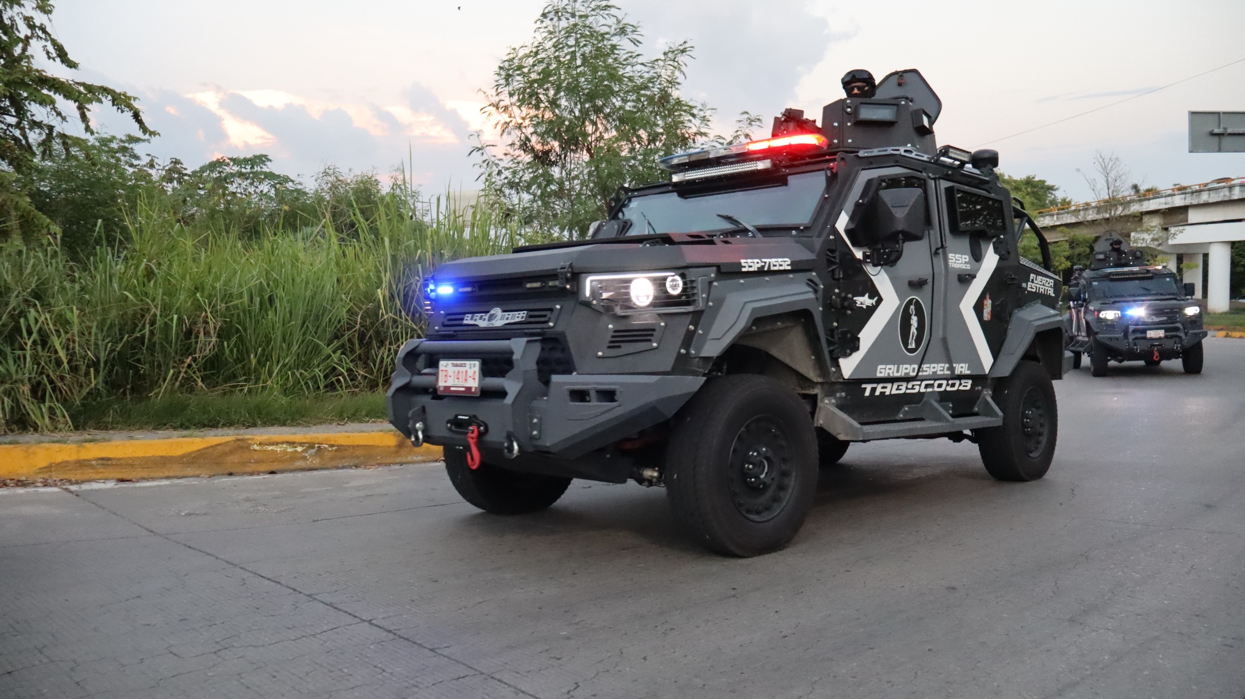FIRT Olmeca detiene a 17 personas y asegura más de 63 mil litros de hidrocarburos en operativos en Tabasco