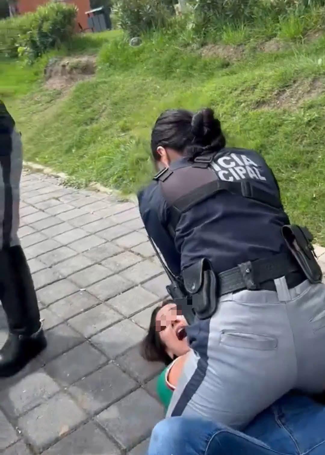 Investigan presunto abuso policial contra una mujer en San Andrés Cholula; video genera indignación