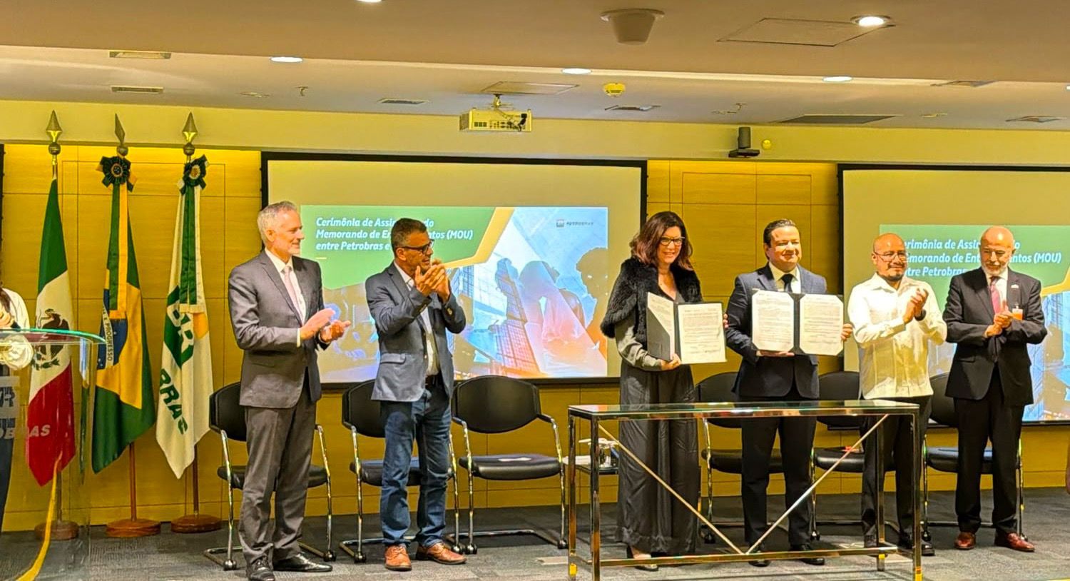Petrobras y Pemex firman acuerdo de cooperación estratégica en exploración, producción y transformación de hidrocarburos…