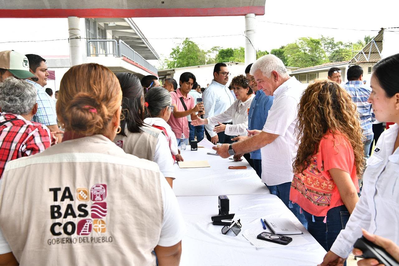 Encabeza JR López Obrador, Jornada de Atención al Pueblo en Nacajuca; arranca censo cacaotero para programa de precio justo…