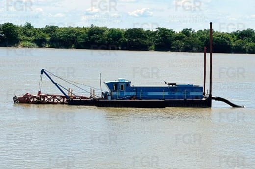 Asegura FGR embarcaciones, maquinaria y predio durante cateo en Emiliano Zapata