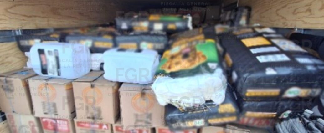 FGR asegura cargamento de pirotecnia en Tabasco; hay dos detenidos
