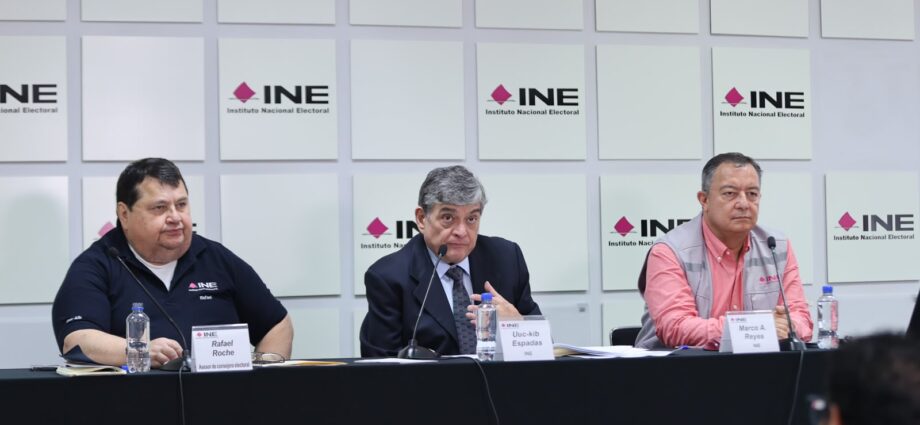 Consejero del INE plantea doble boleta para fortalecer el voto libre y dar mayor legitimidad a diputados plurinominales