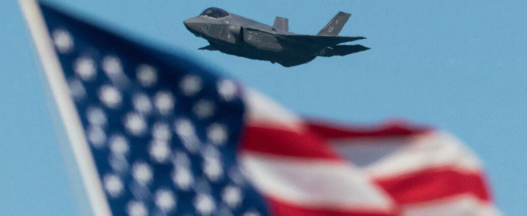 Irán asegura haber atacado base aérea en Jordania y afirma destruir cazas F-35 de Estados Unidos