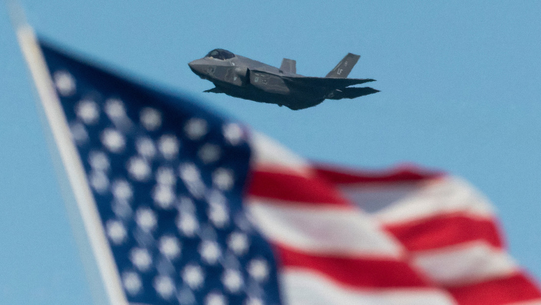 Irán asegura haber atacado base aérea en Jordania y afirma destruir cazas F-35 de Estados Unidos