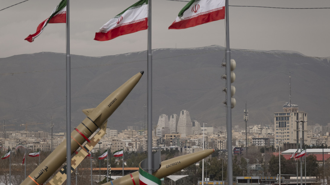 Irán lanza ataques contra bases de EE.UU. en Jordania, Catar, Kuwait y Baréin; Washington responde con nueva ofensiva