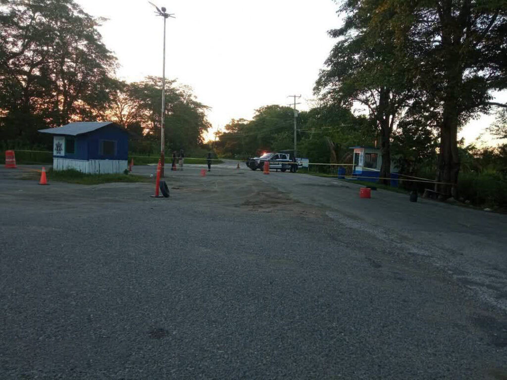 Ataque armado contra policías en Jonuta deja un presunto fallecido y un lesionado; FGE investiga