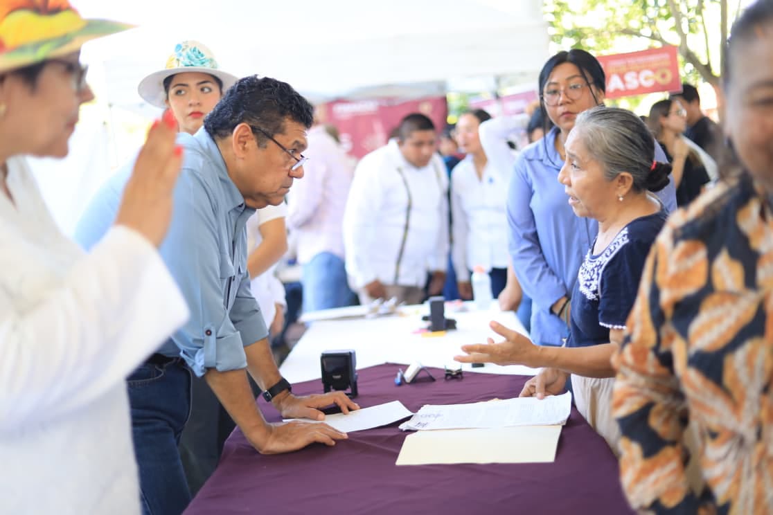 Javier May lleva Jornadas de Atención al Pueblo a Apatzingán y anuncia más obras para Balancán