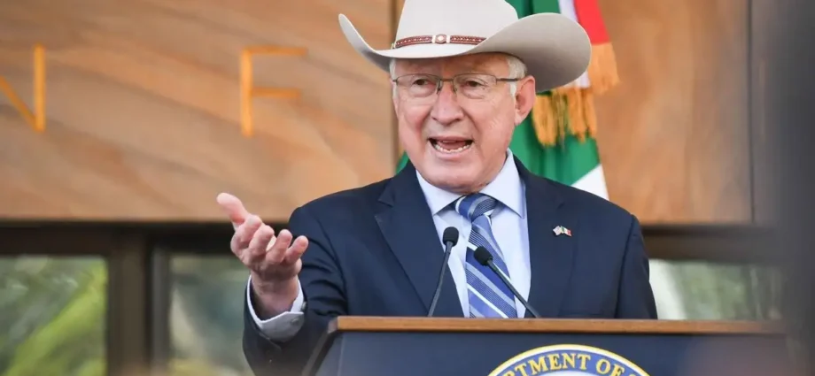 Sheinbaum acusa posible engaño de Ken Salazar por captura de “El Mayo” y exige transparencia a EE.UU.