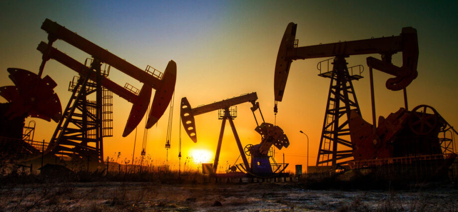 Petróleo Brent roza los 79 dólares por barril tras nueva escalada militar entre Estados Unidos e Irán