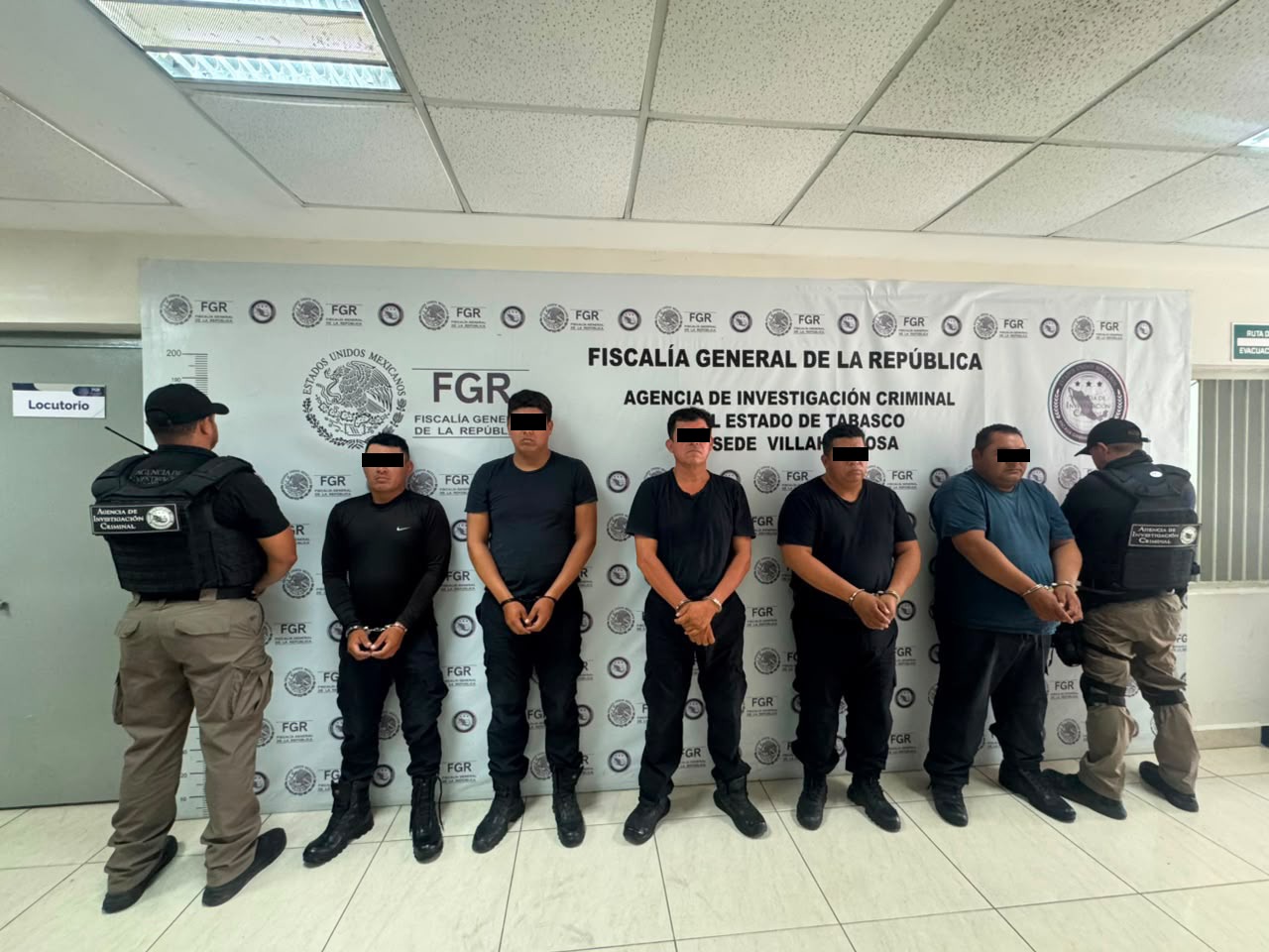 Seis policías detenidos en Tabasco quedan ante juez federal; investigan posible vínculo con “La Barredora”…