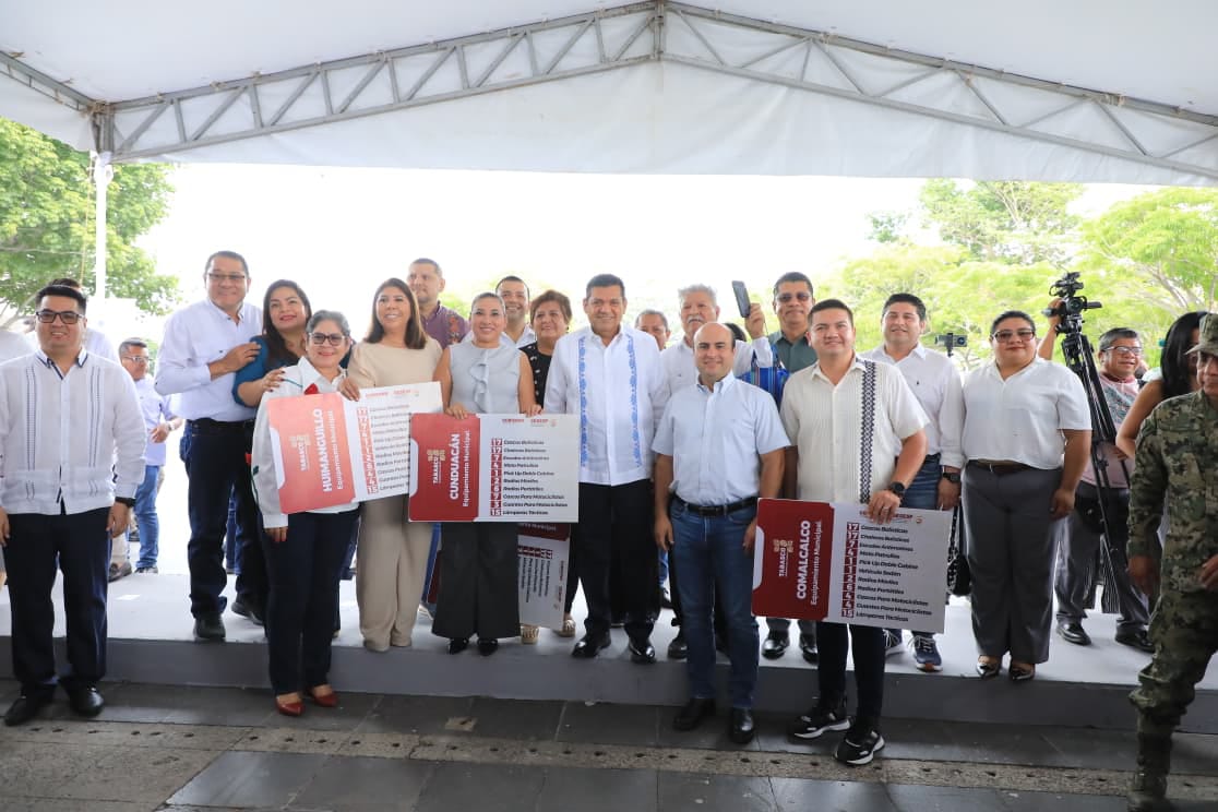 Gobierno de Tabasco fortalece la seguridad municipal con entrega histórica de más de mil 160 equipos