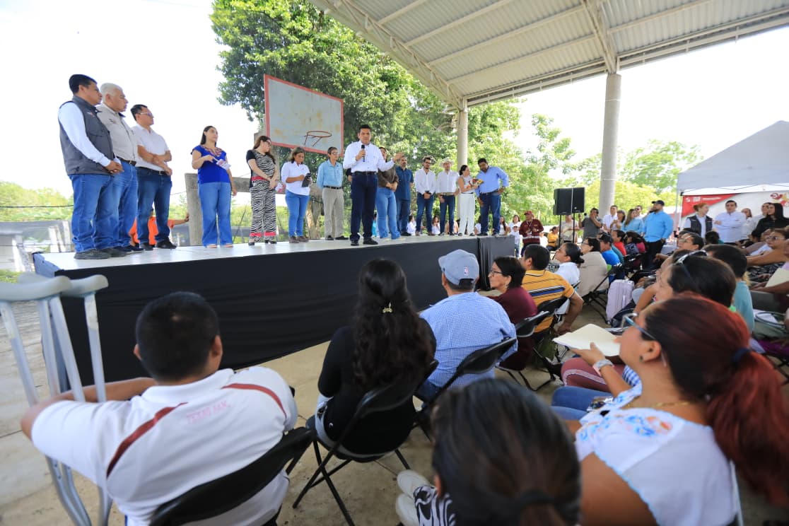 Anuncia Javier May 407 consultorios médicos comunitarios con atención y medicamentos gratuitos en Tabasco