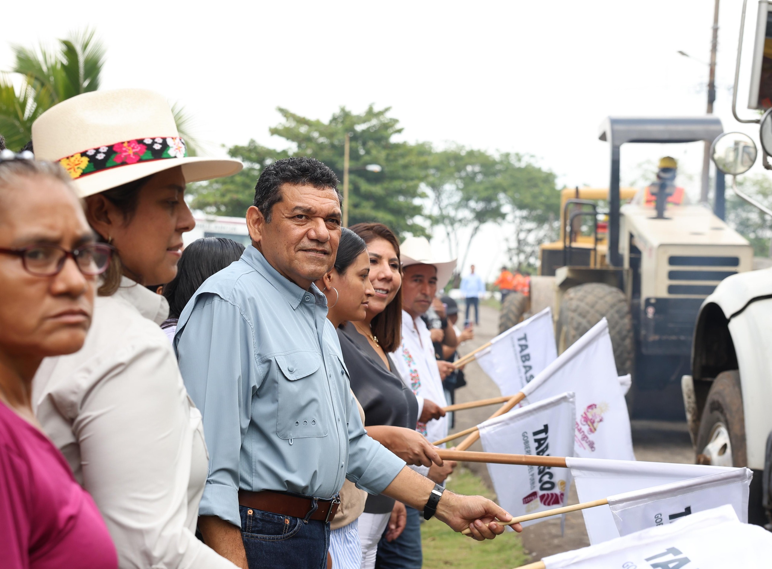 Javier May supervisar obras en Estación Chontalpa y Colonia Agrícola, Huimanguillo; la Transformación avanza y&hellip;