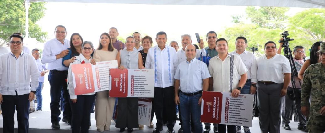 Alcaldes y alcaldesas agradecen apoyo del gobernador Javier para fortalecer sus corporaciones policiacas…