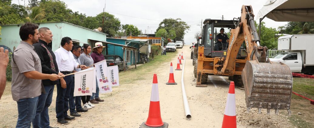 Javier May supervisa obras en Macuspana e introducción de agua potable en Buenavista-Apasco…  