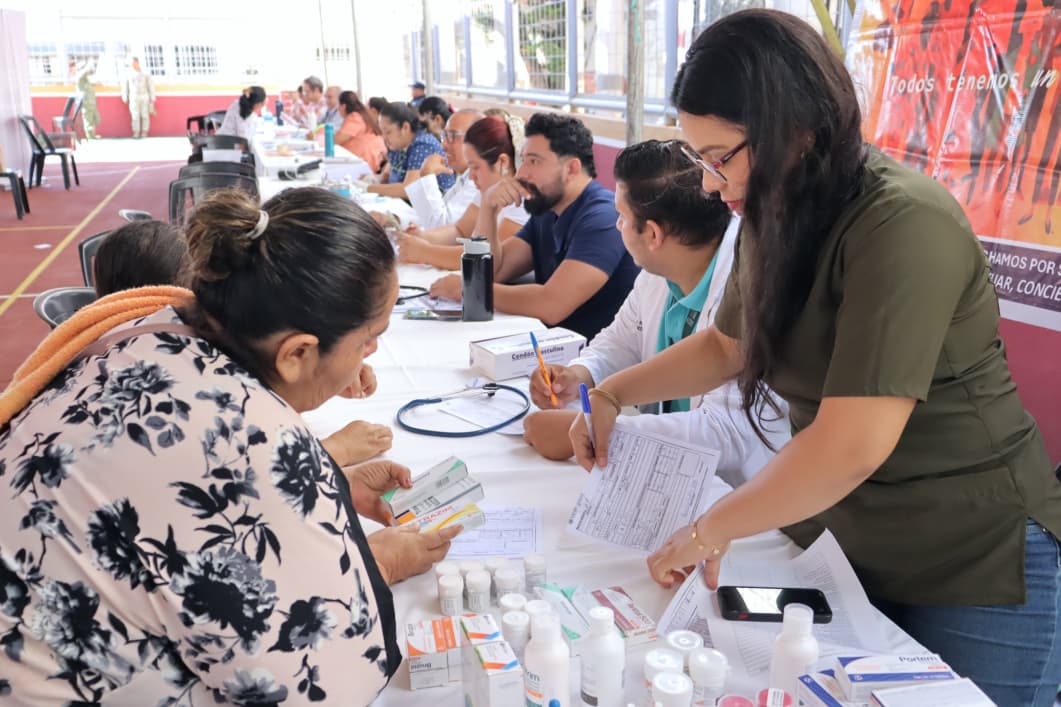 Secretaría de Salud llama a completar esquemas de vacunación en menores de edad en Tabasco
