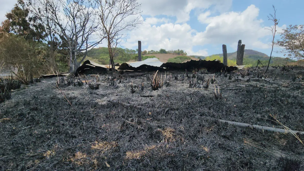 Campesino de 72 años muere tras presuntas quemaduras durante quema de un predio en Balancán