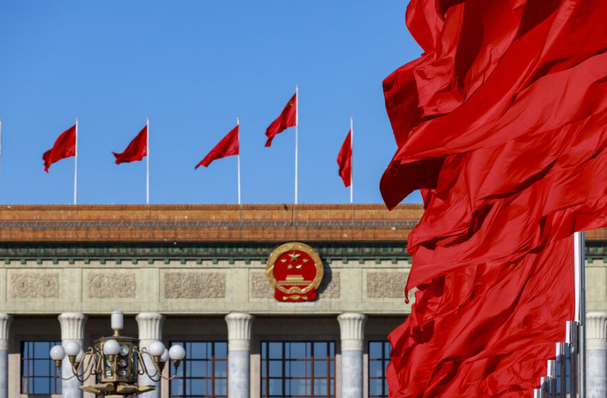 China rechaza nuevas sanciones de Estados Unidos contra Irán
