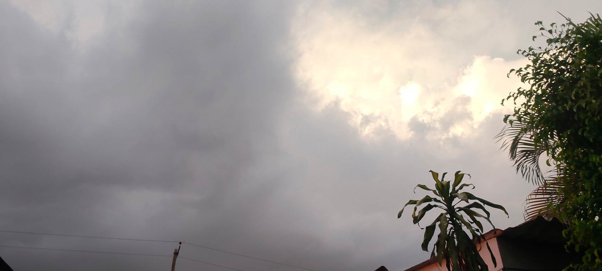 Prevén lluvias fuertes y ambiente caluroso para Tabasco este sábado