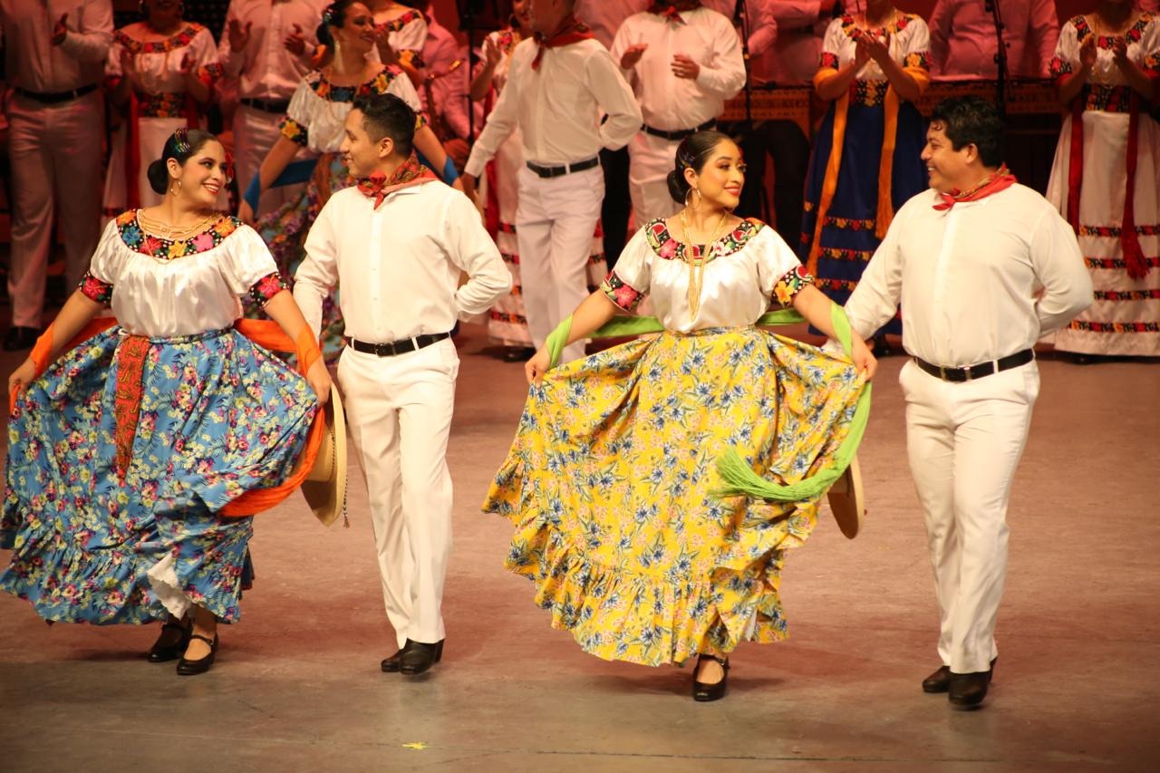 Ballet Folklórico de Tabasco vuelve a los escenarios y lleva la identidad cultural a los…