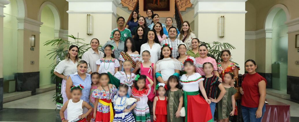 Aspirantes a Niña Independencia DIF Tabasco 2026 conocen la historia del Palacio de Gobierno
