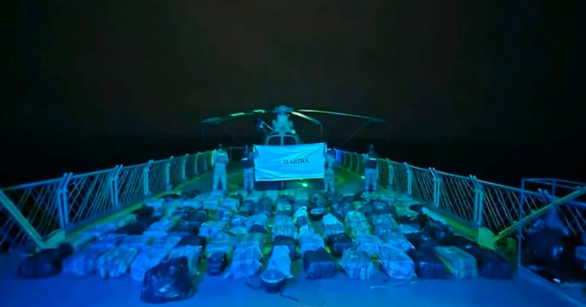 Embajador de EE.UU. reconoce decomiso de 4.4 toneladas de cocaína realizado por la Marina en costas mexicanas