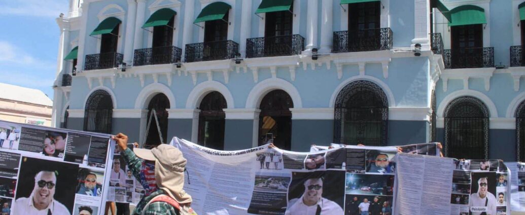 Denuncian familiares de internos presunta red de extorsión en penal de Huimanguillo