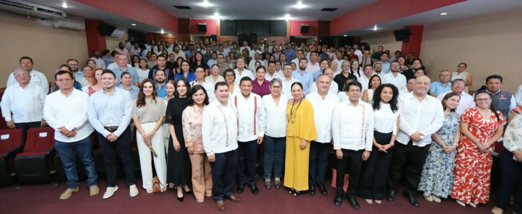 Javier May destaca preparación y sensibilidad de servidores públicos para atender a Tabasco