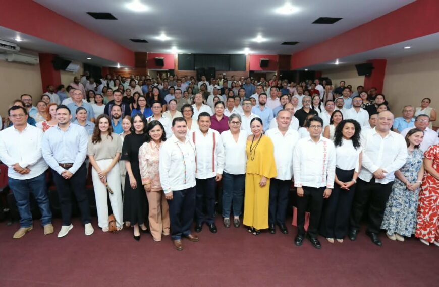 Javier May destaca preparación y sensibilidad de servidores públicos para atender a Tabasco