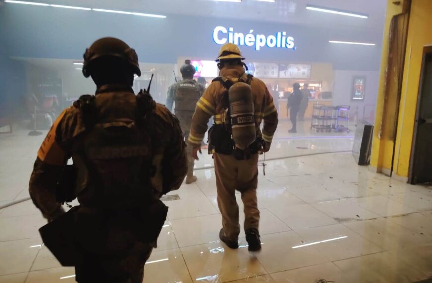 Incendio en Cinépolis de Comalcalco fue provocado por un cortocircuito