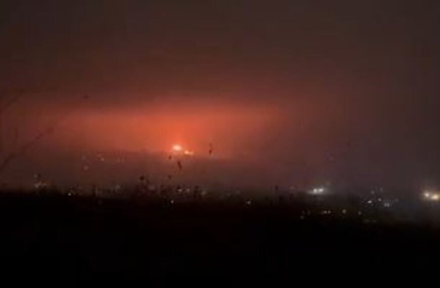 Israel intensifica ataques en el sur del Líbano mientras crece escrutinio sobre fondos para Ucrania