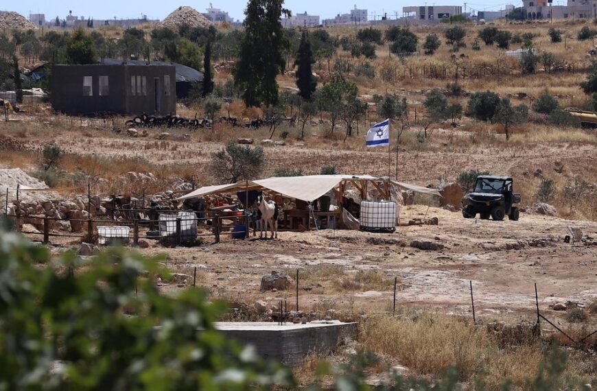 UE califica de inaceptable el proyecto de asentamientos israelíes E1 en Cisjordania