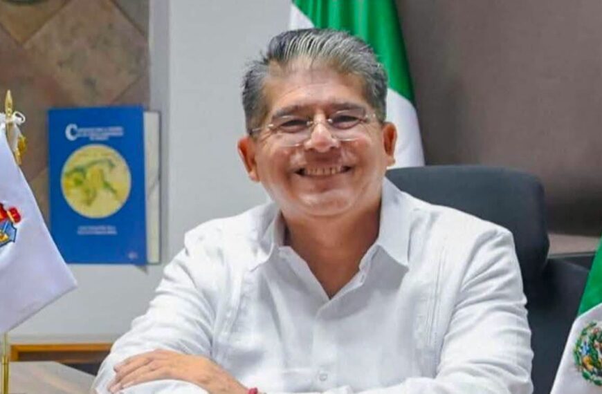 “Operativo Enjambre” de FGR en Ayuntamiento de Paraíso; detienen a director de Obras Públicas y alcalde Alfonso Baca se encuentra desaparecido…