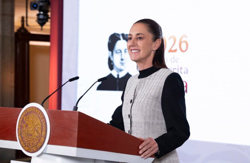 Sheinbaum abre debate nacional sobre el uso de celulares en escuelas; buscan proteger a menores de la adicción digital