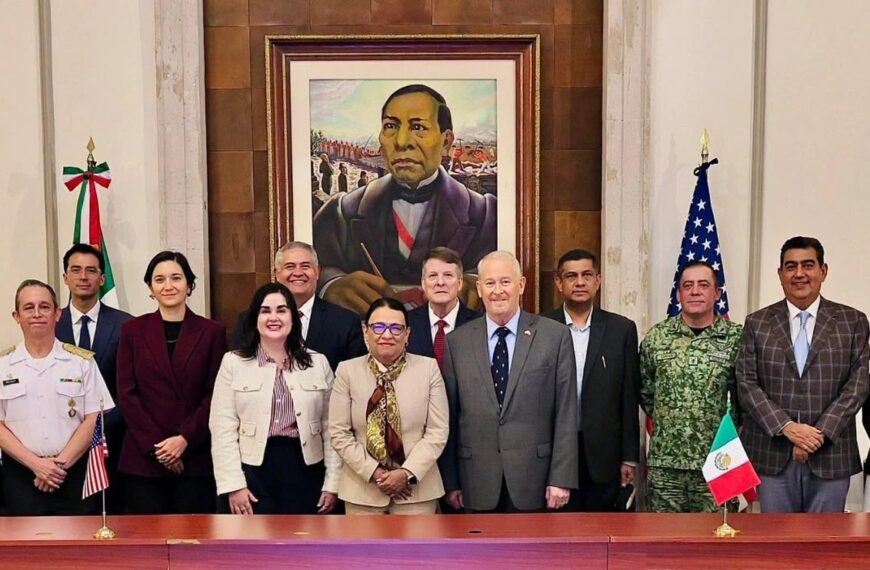 Gobernación y embajador de EU revisan agenda bilateral