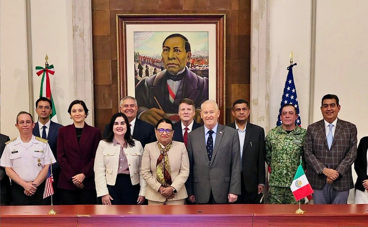 Gobernación y embajador de EU revisan agenda bilateral