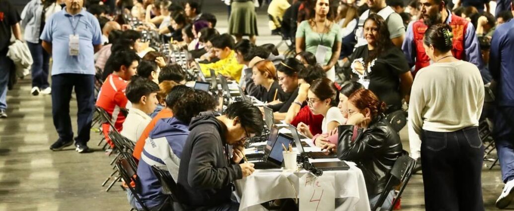 UNAM admite a casi 21 mil aspirantes tras examen de control presencial