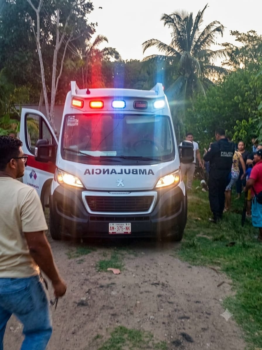 Rescatan a mujer de 32 años tras presunta agresión de su pareja en Cunduacán