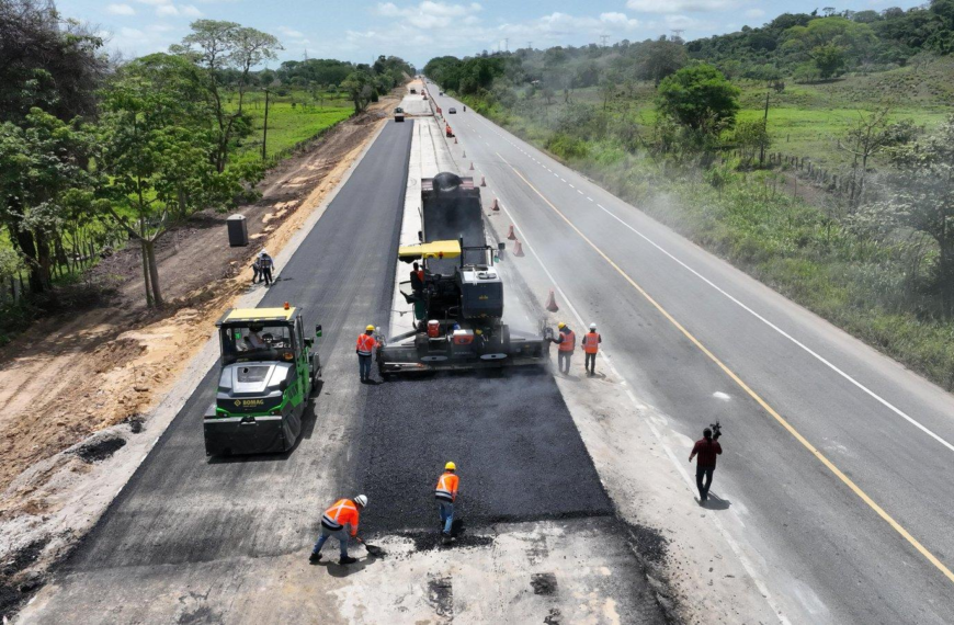 Tabasco destina más de mil millones de pesos a rehabilitación de caminos